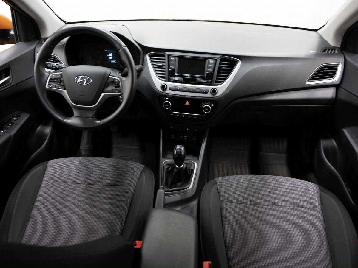 Купить Hyundai Solaris, 2018, 62 000 км, фото №13