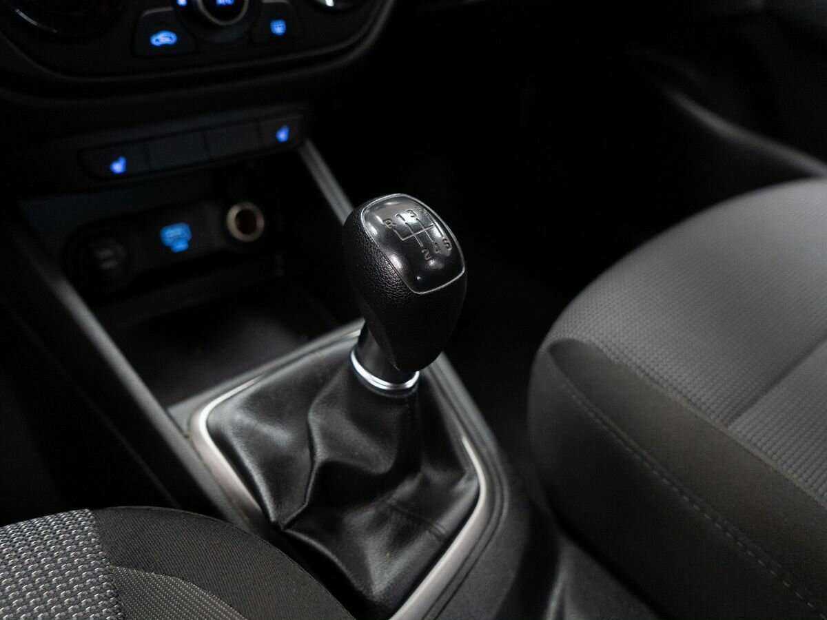 Купить Hyundai Solaris, 2019, 80 089 км, фото №11