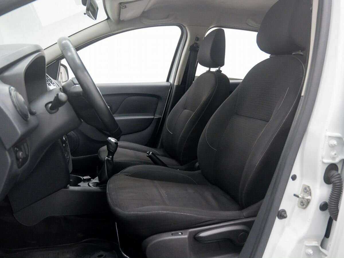 Купить Renault Logan, 2020, 90 000 км, фото №12