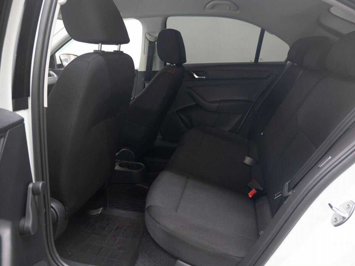 Купить Skoda Rapid, 2017, 68 800 км, фото №9