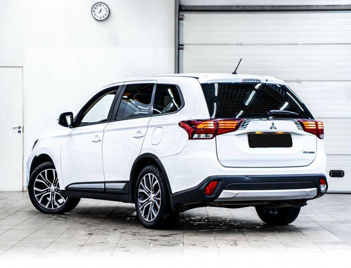 Купить Mitsubishi Outlander, 2015, 140 000 км, фото №6