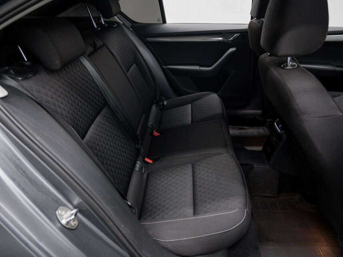 Купить Skoda Octavia, 2017, 175 299 км, фото №6