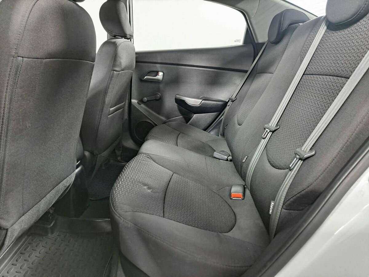 Купить Kia Rio, 2017, 112 068 км, фото №10