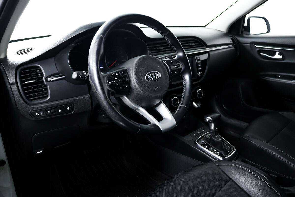 Купить Kia Rio X-Line, 2018, 41 695 км, фото №13
