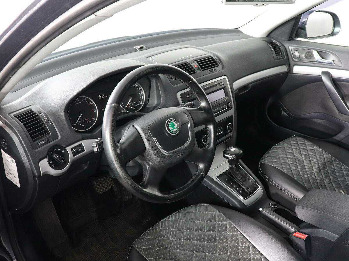Купить Skoda Octavia, 2012, 218 676 км, фото №8