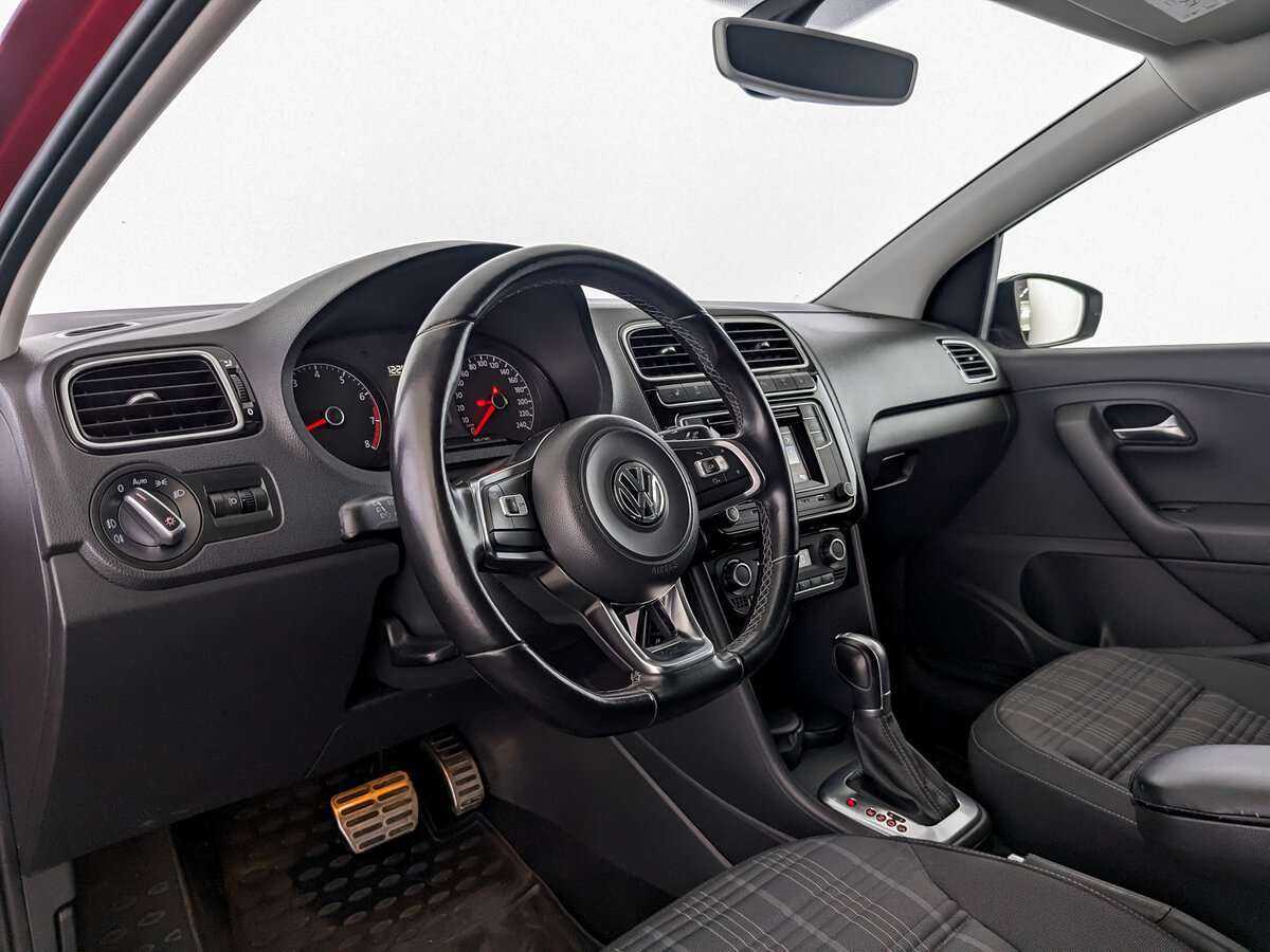 Купить Volkswagen Polo, 2017, 128 160 км, фото №14