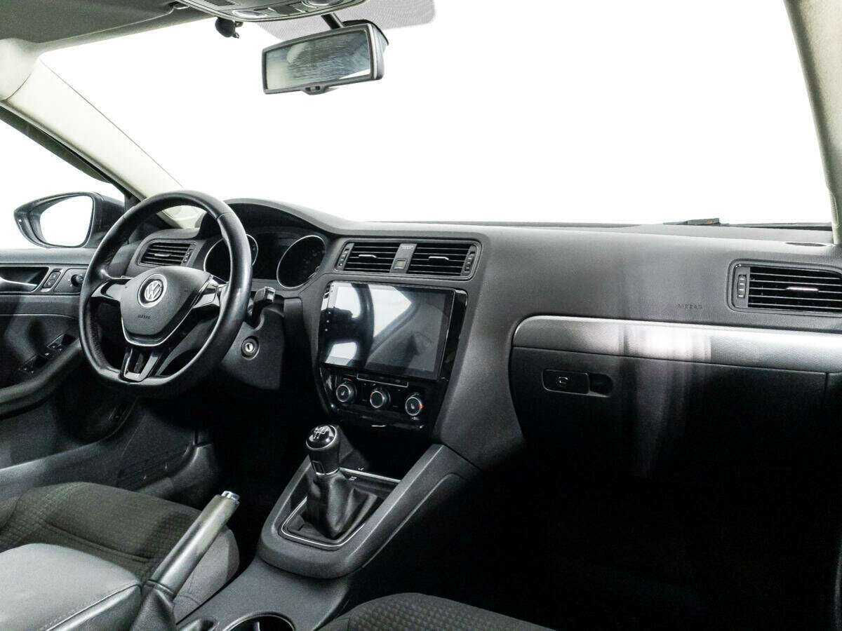 Купить Volkswagen Jetta, 2015, 143 848 км, фото №9