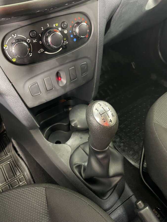 Купить Renault Logan, 2014, 156 200 км, фото №18