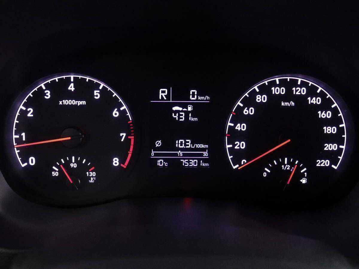 Купить Hyundai Solaris, 2017, 75 300 км, фото №10