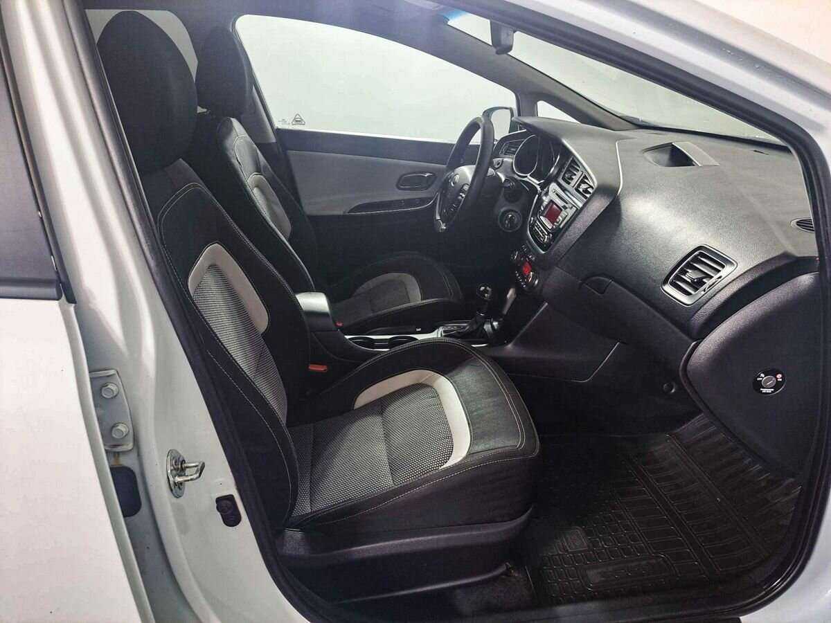 Купить Kia Ceed, 2012, 327 948 км, фото №5