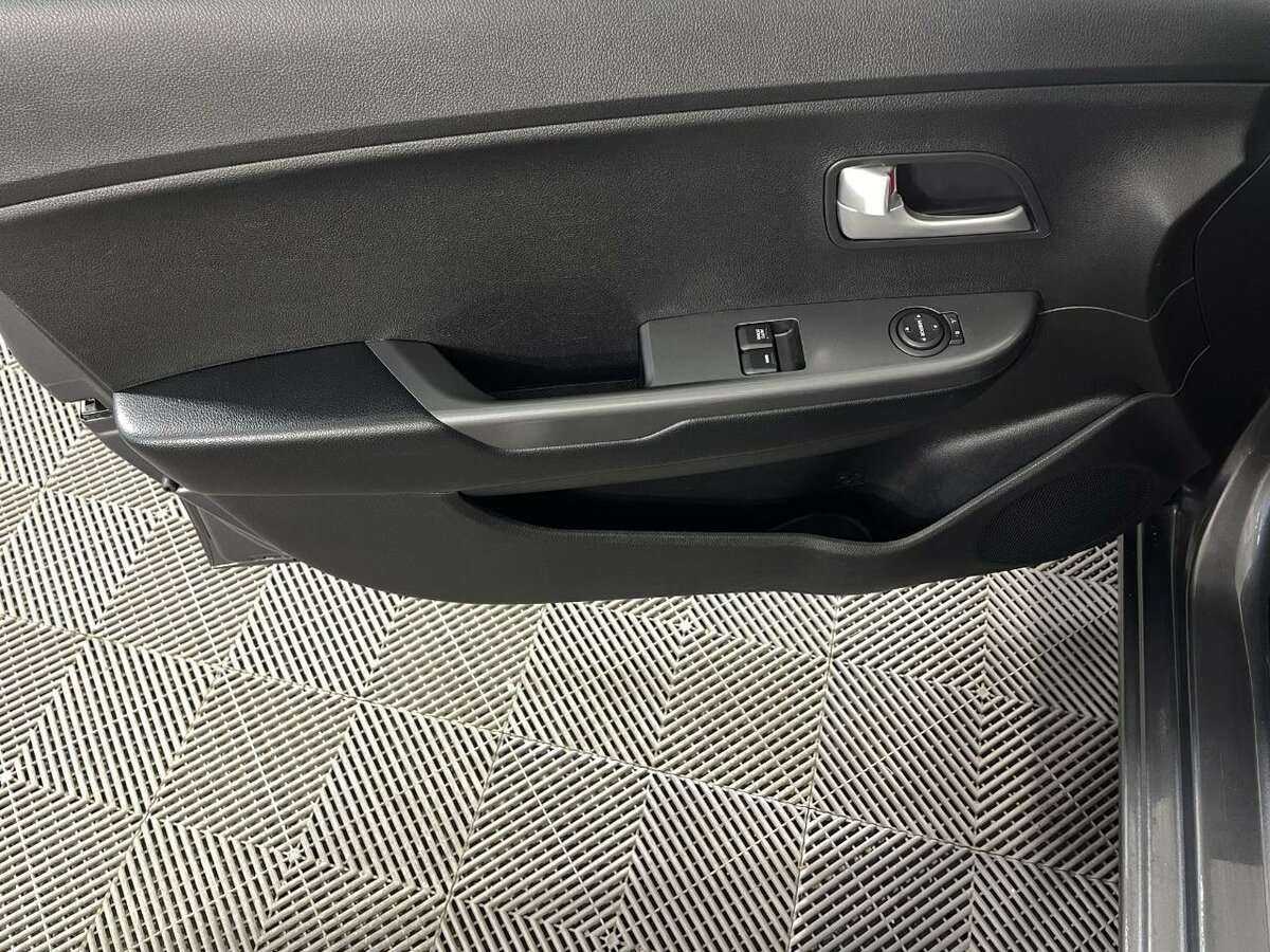 Купить Kia Rio, 2015, 162 419 км, фото №8