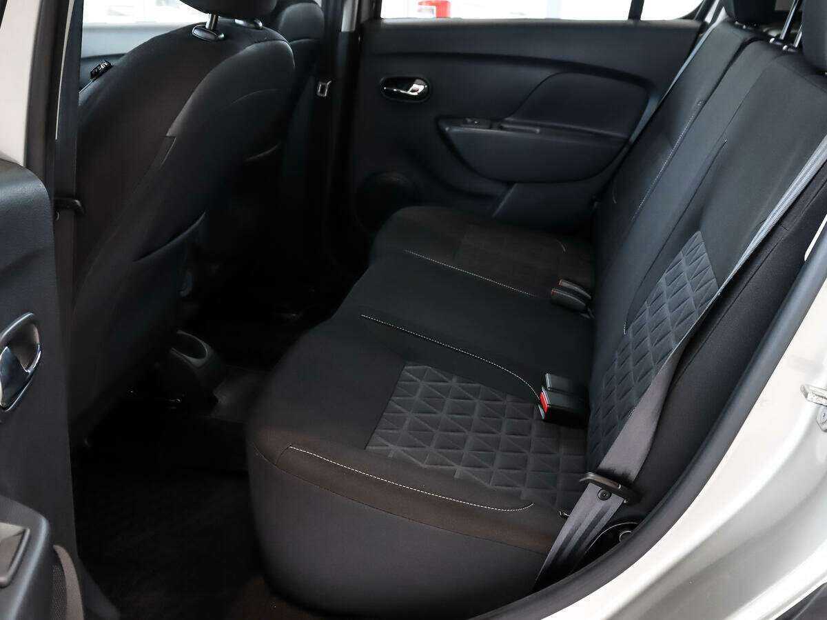 Купить Renault Sandero Stepway, 2017, 62 078 км, фото №10