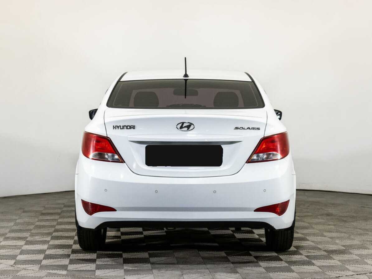 Купить Hyundai Solaris, 2015, 151 966 км, фото №6