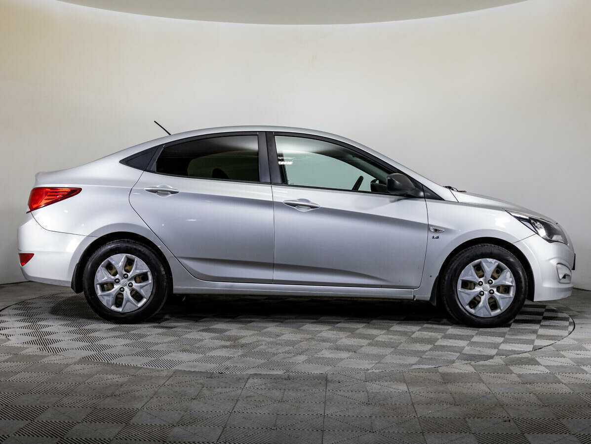 Купить Hyundai Solaris, 2016, 138 824 км, фото №4