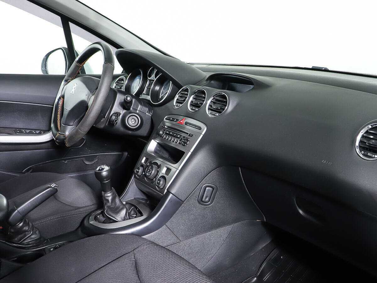 Купить Peugeot 408, 2014, 183 667 км, фото №9