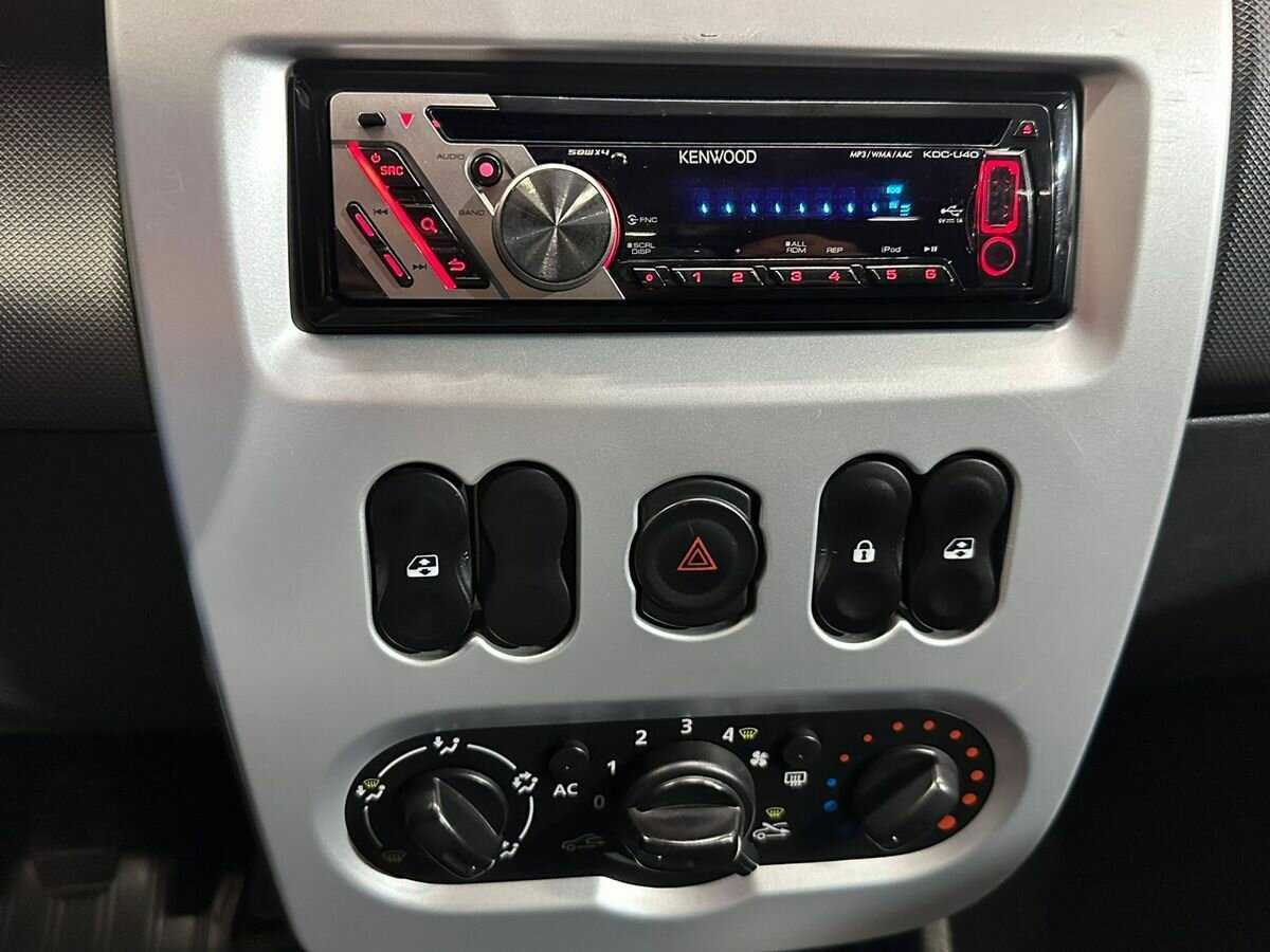 Купить Renault Sandero Stepway, 2012, 154 369 км, фото №13