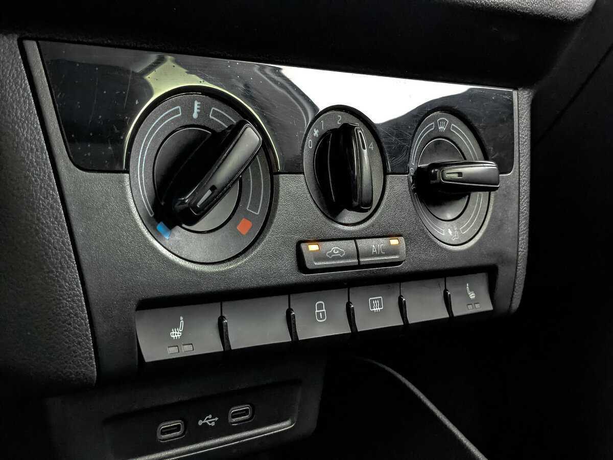 Купить Volkswagen Polo, 2020, 58 883 км, фото №17