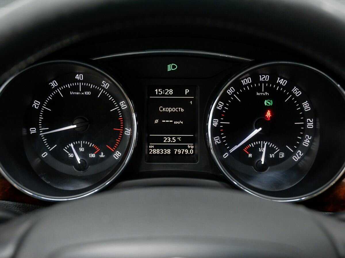 Купить Skoda Superb, 2012, 288 337 км, фото №21