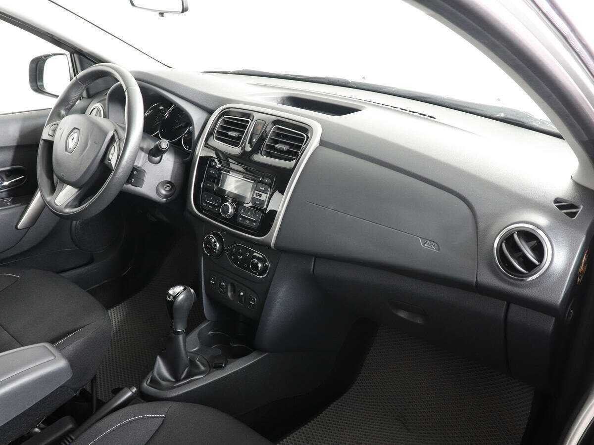 Купить Renault Sandero Stepway, 2016, 85 990 км, фото №10