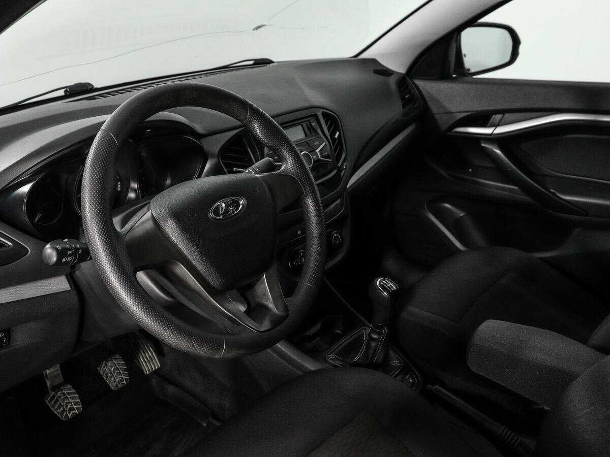 Купить Lada (ВАЗ) Vesta, 2017, 90 377 км, фото №7