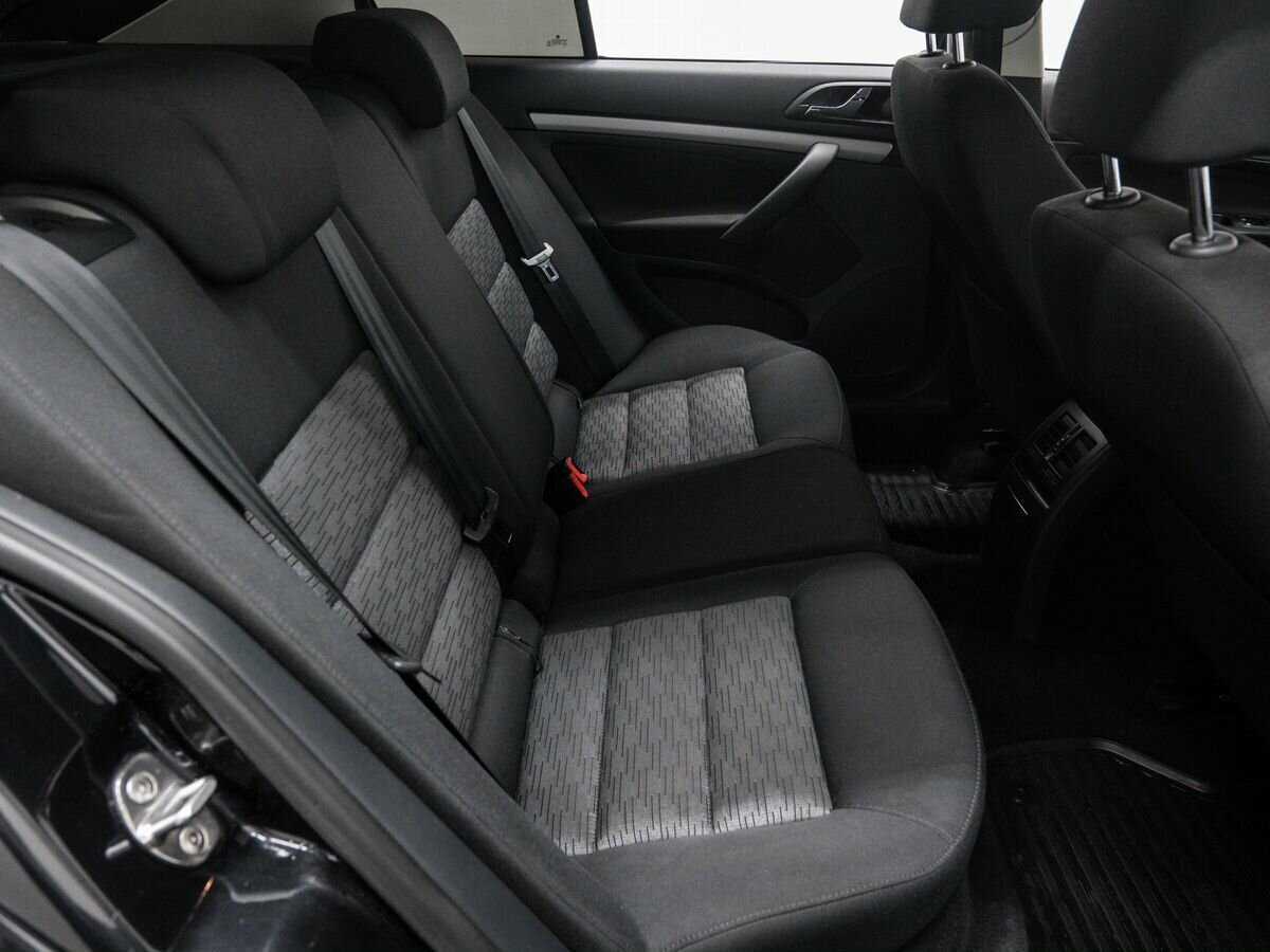 Купить Skoda Octavia, 2012, 165 701 км, фото №8