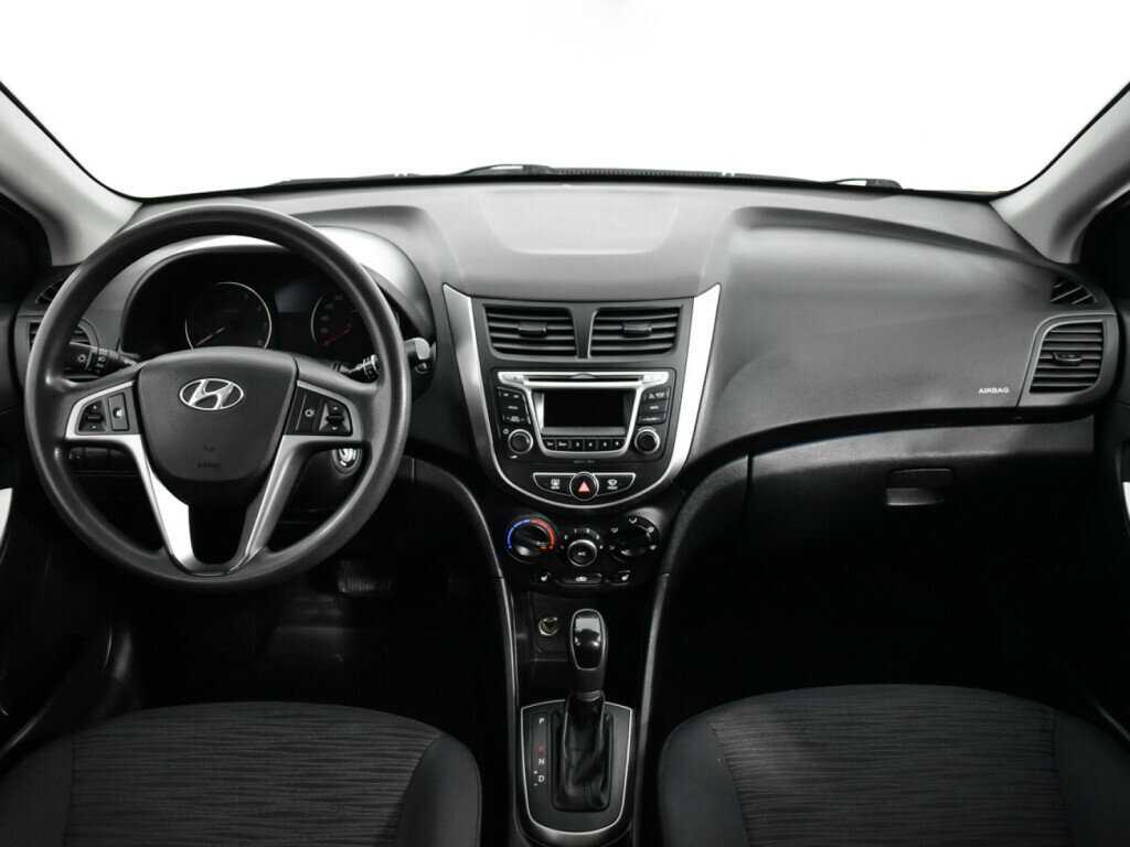 Купить Hyundai Solaris, 2015, 157 587 км, фото №12