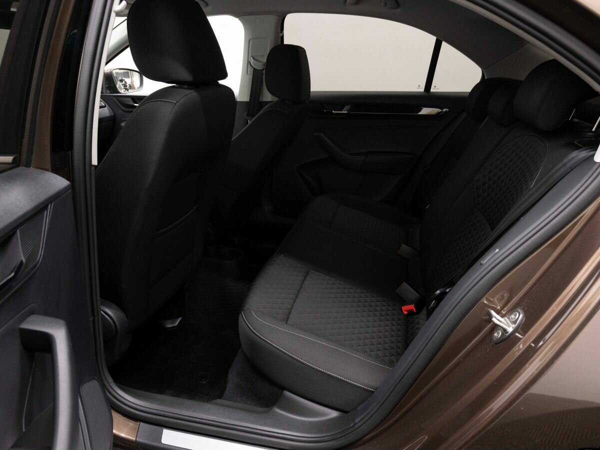 Купить Skoda Rapid, 2018, 98 000 км, фото №11