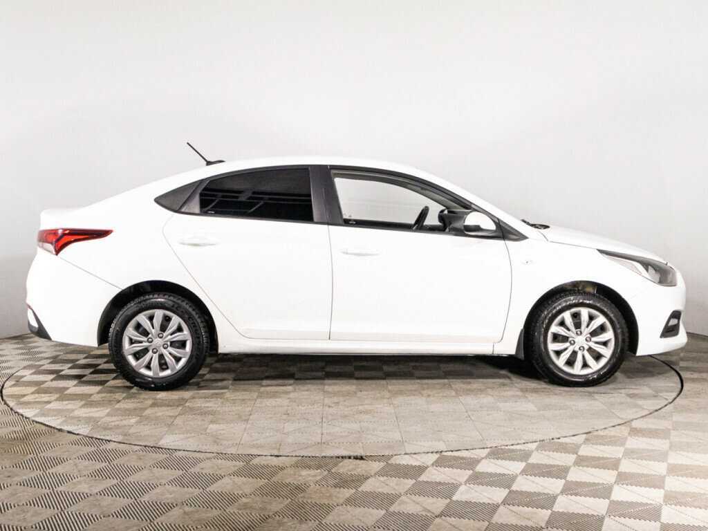 Купить Hyundai Solaris, 2019, 85 158 км, фото №4