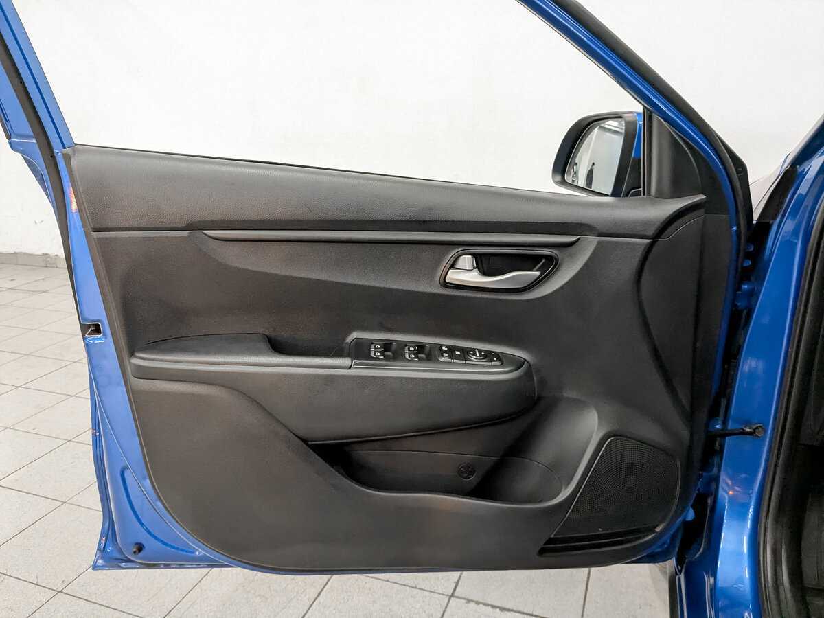 Купить Kia Rio X-Line, 2020, 184 175 км, фото №17