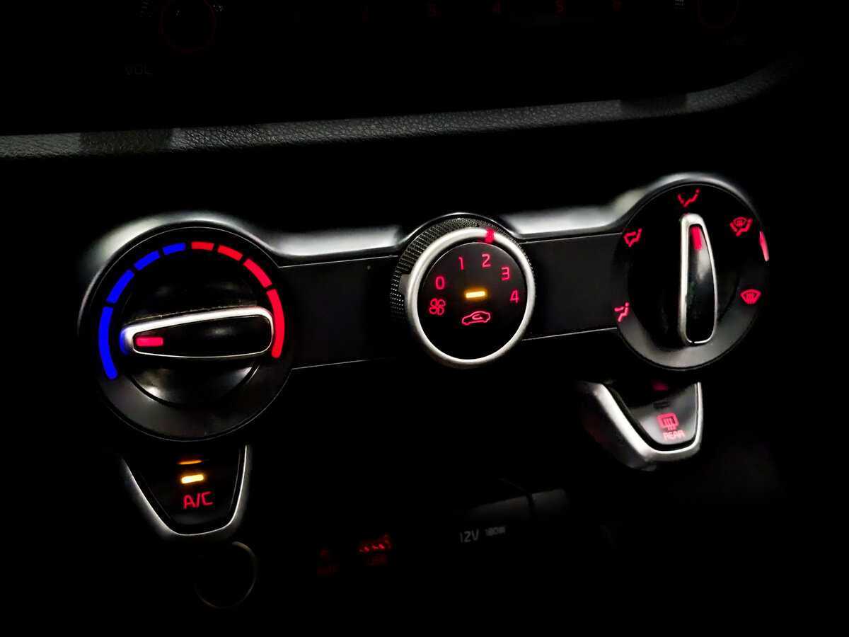 Купить Kia Rio X-Line, 2020, 186 757 км, фото №25