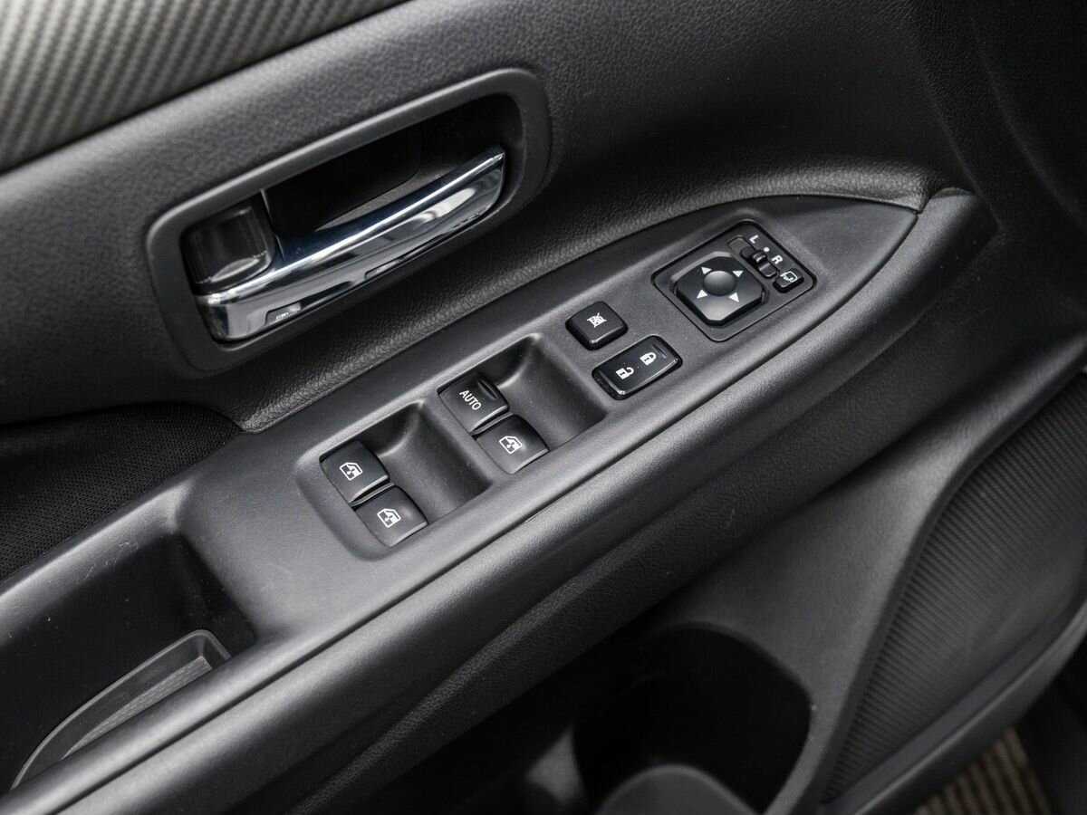 Купить Mitsubishi Outlander, 2018, 179 363 км, фото №15
