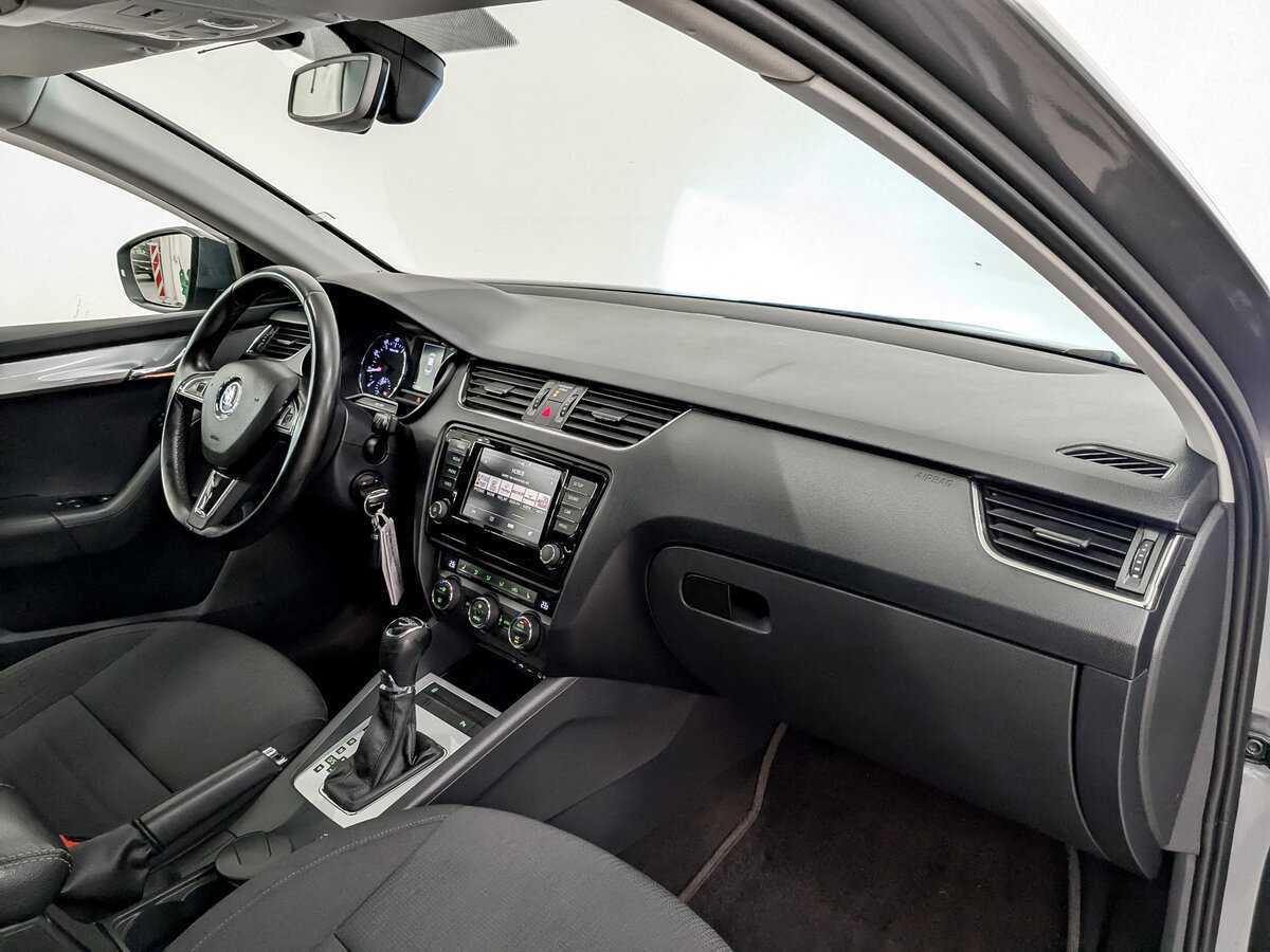 Купить Skoda Octavia, 2016, 229 395 км, фото №11