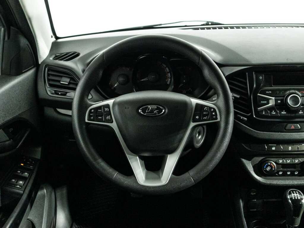 Купить Lada (ВАЗ) Vesta SW, 2019, 72 137 км, фото №16