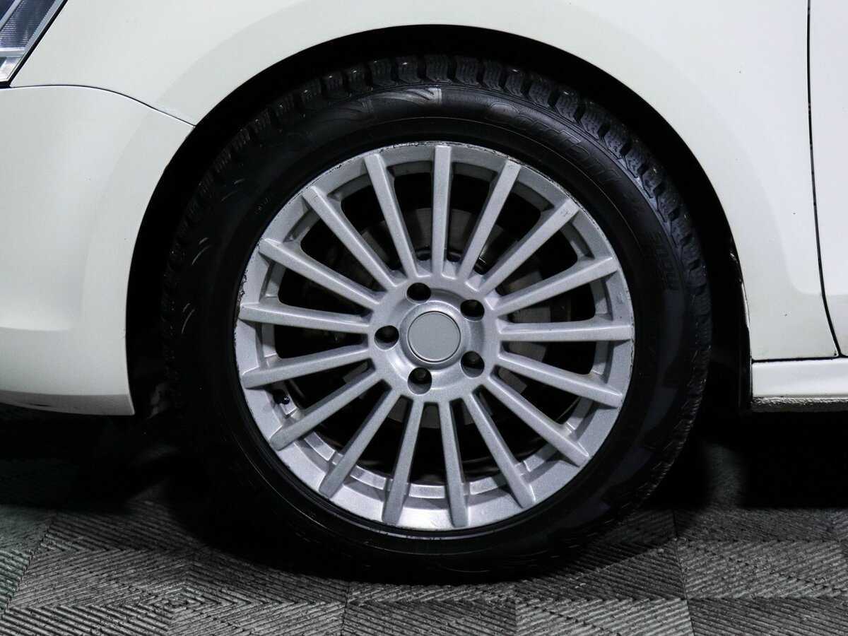 Купить Volkswagen Jetta, 2013, 198 671 км, фото №12