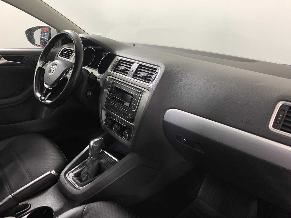 Купить Volkswagen Jetta, 2017, 117 467 км, фото №13