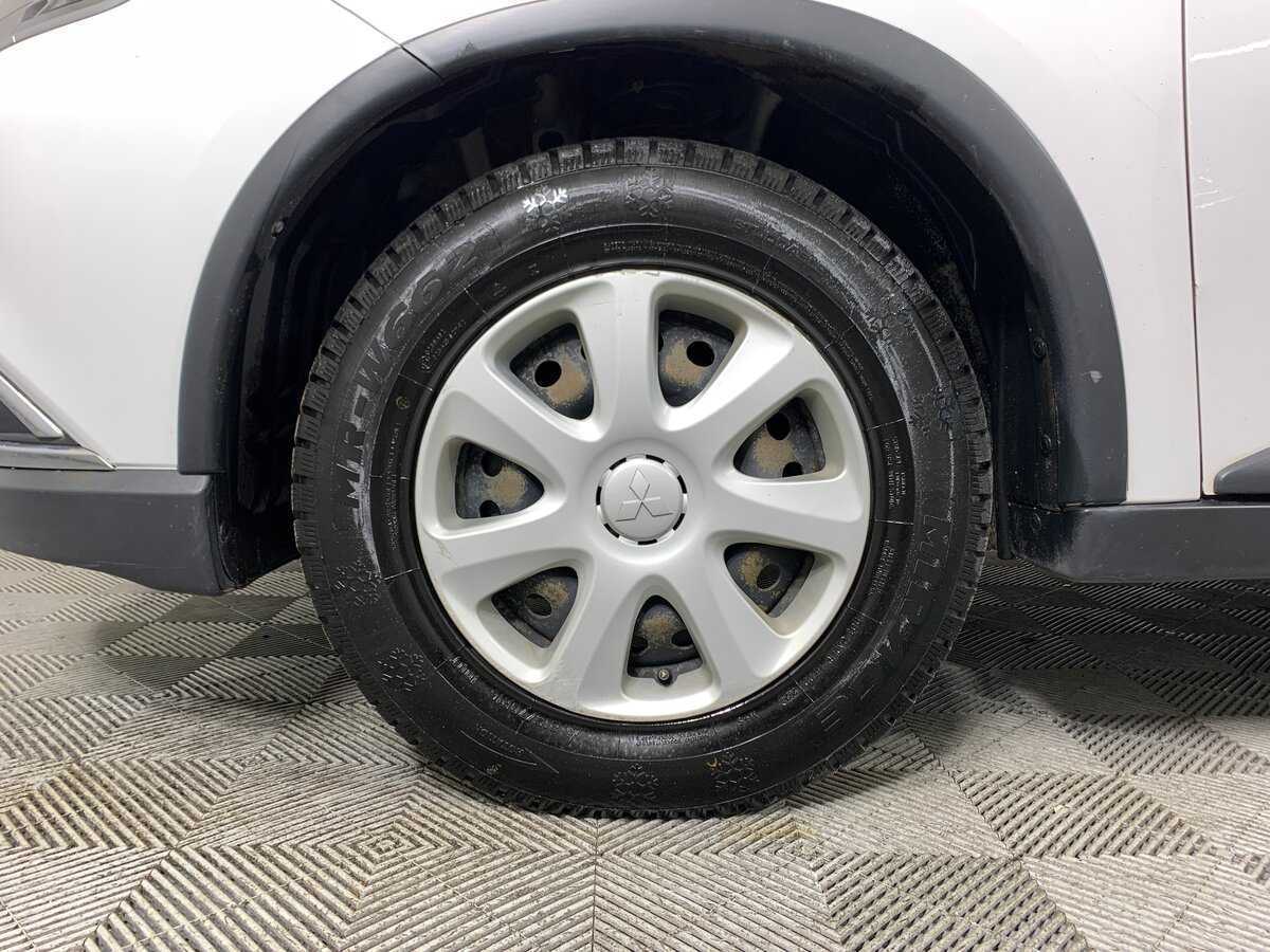 Купить Mitsubishi Outlander, 2017, 275 602 км, фото №9