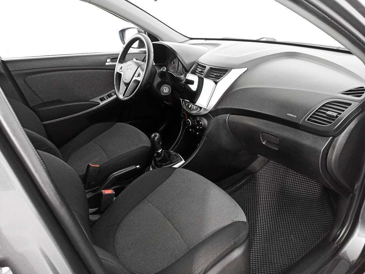 Купить Hyundai Solaris, 2014, 151 383 км, фото №8