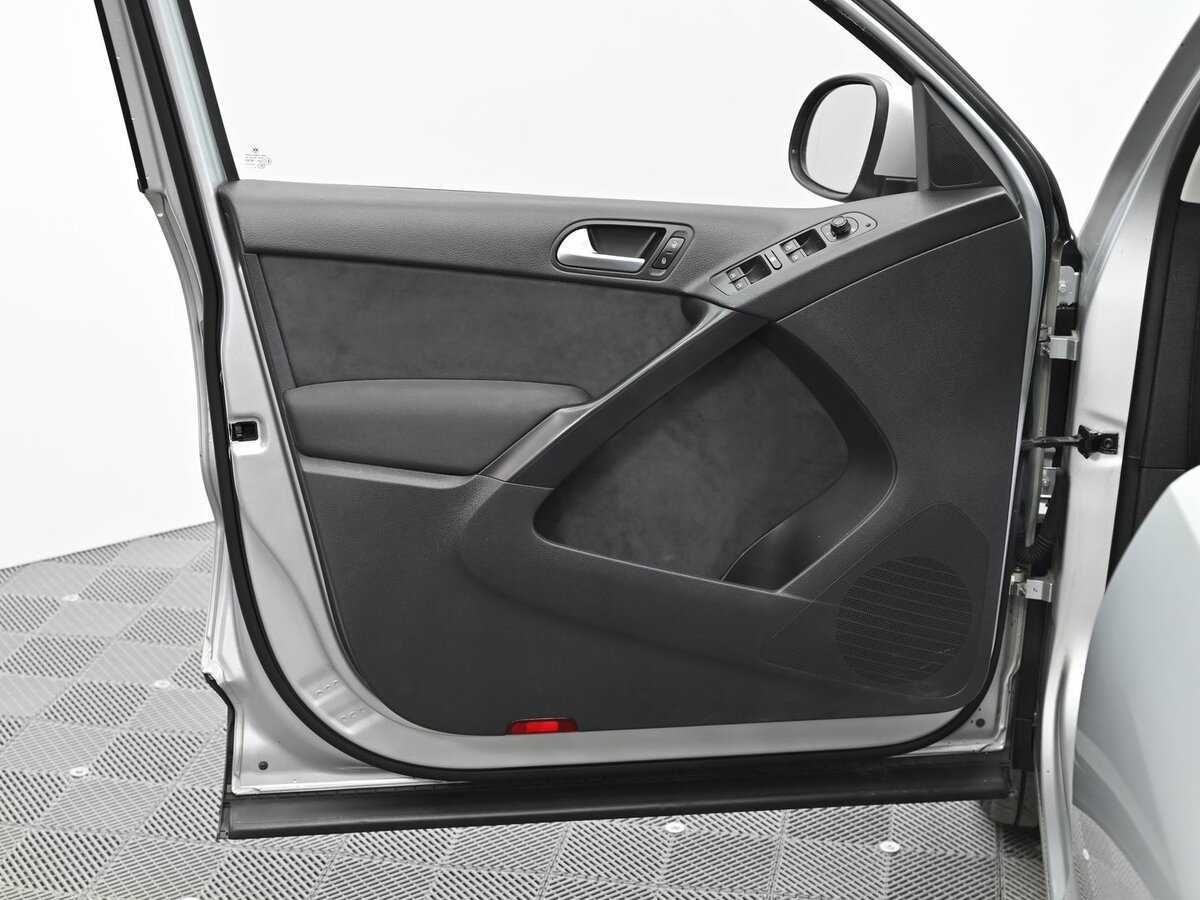 Купить Volkswagen Tiguan, 2016, 117 000 км, фото №8