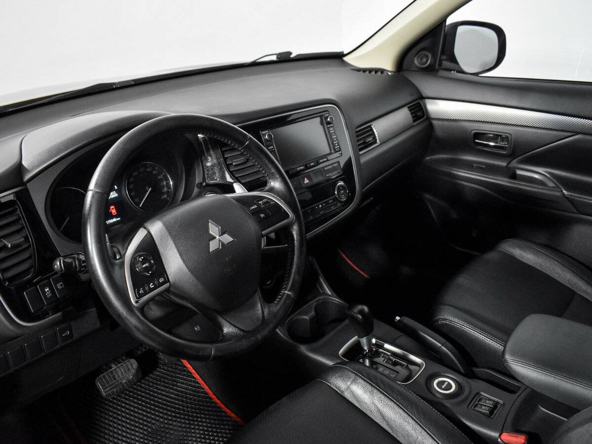 Купить Mitsubishi Outlander, 2012, 174 990 км, фото №9