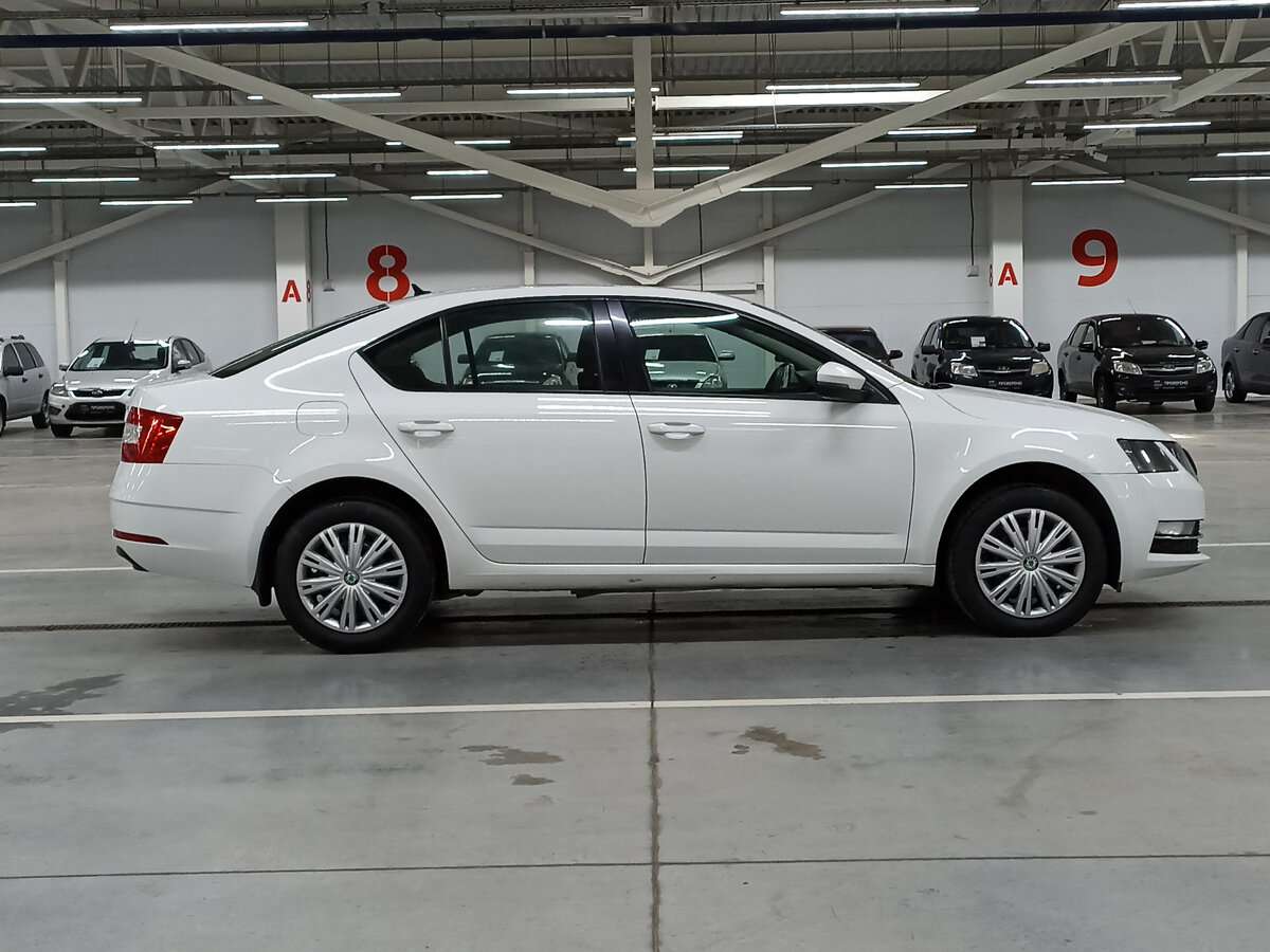 Купить Skoda Octavia, 2018, 169 989 км, фото №4