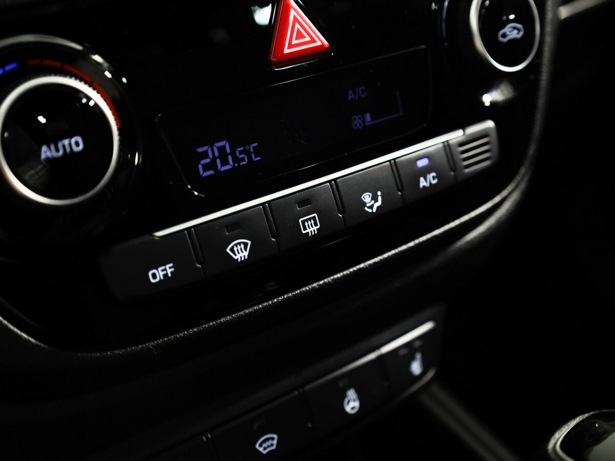 Купить Hyundai Solaris II Рестайлинг, 2021, 80 343 км, фото №14