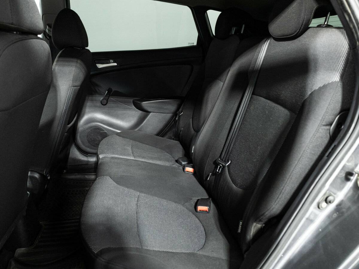 Купить Hyundai Solaris I, 2012, 214 201 км, фото №10